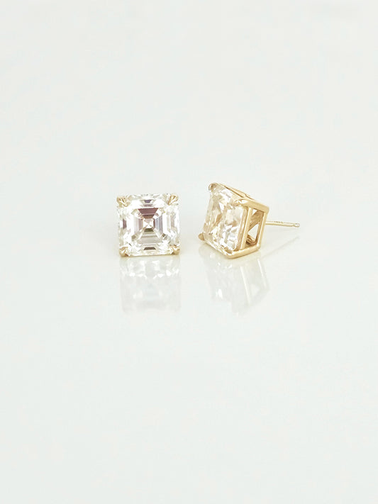 Asscher-cut Diamond Studs